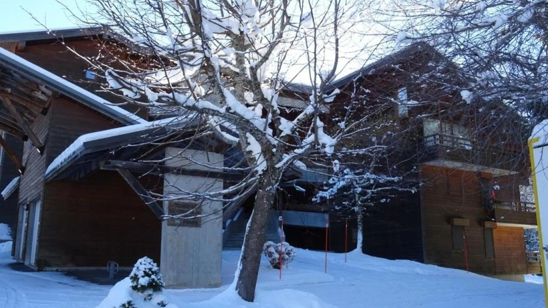 Appartement Duplex 4 Pieces, 6 Pers, Pieds Des Pistes, Draps Inclus, Navettes Gratuites - Fr-1-802-62 Les Gets Apartment